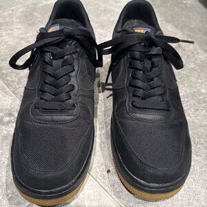 Nike Air Force 1 Men's Black Low Top Gore-Tex Sneakers Size 9.5 Gum Soles